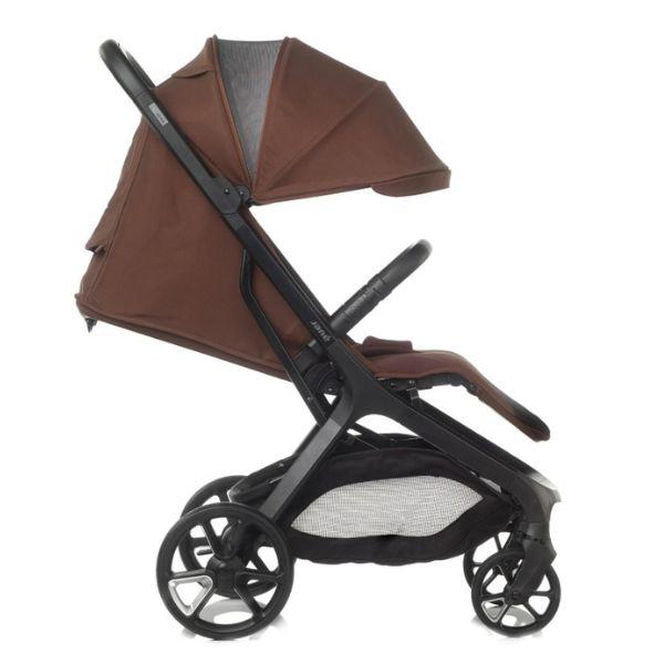 JANE PASSEGGINO AKIRA ARGILE