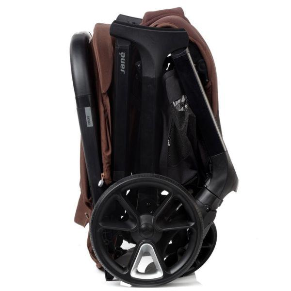 JANE PASSEGGINO AKIRA ARGILE