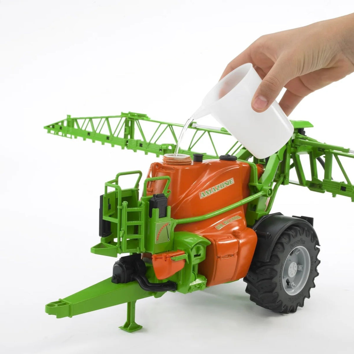 BRUDER 02207 Rimorchio irrigatore Amazone UX5200