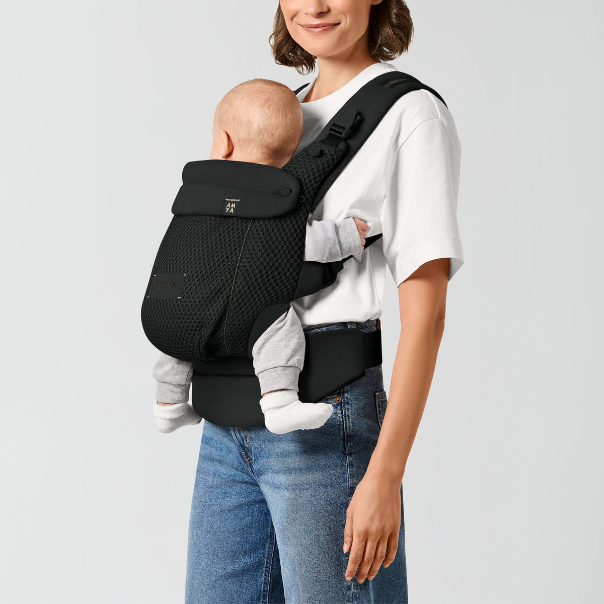 CYBEX AMYA Carrier Magic Black