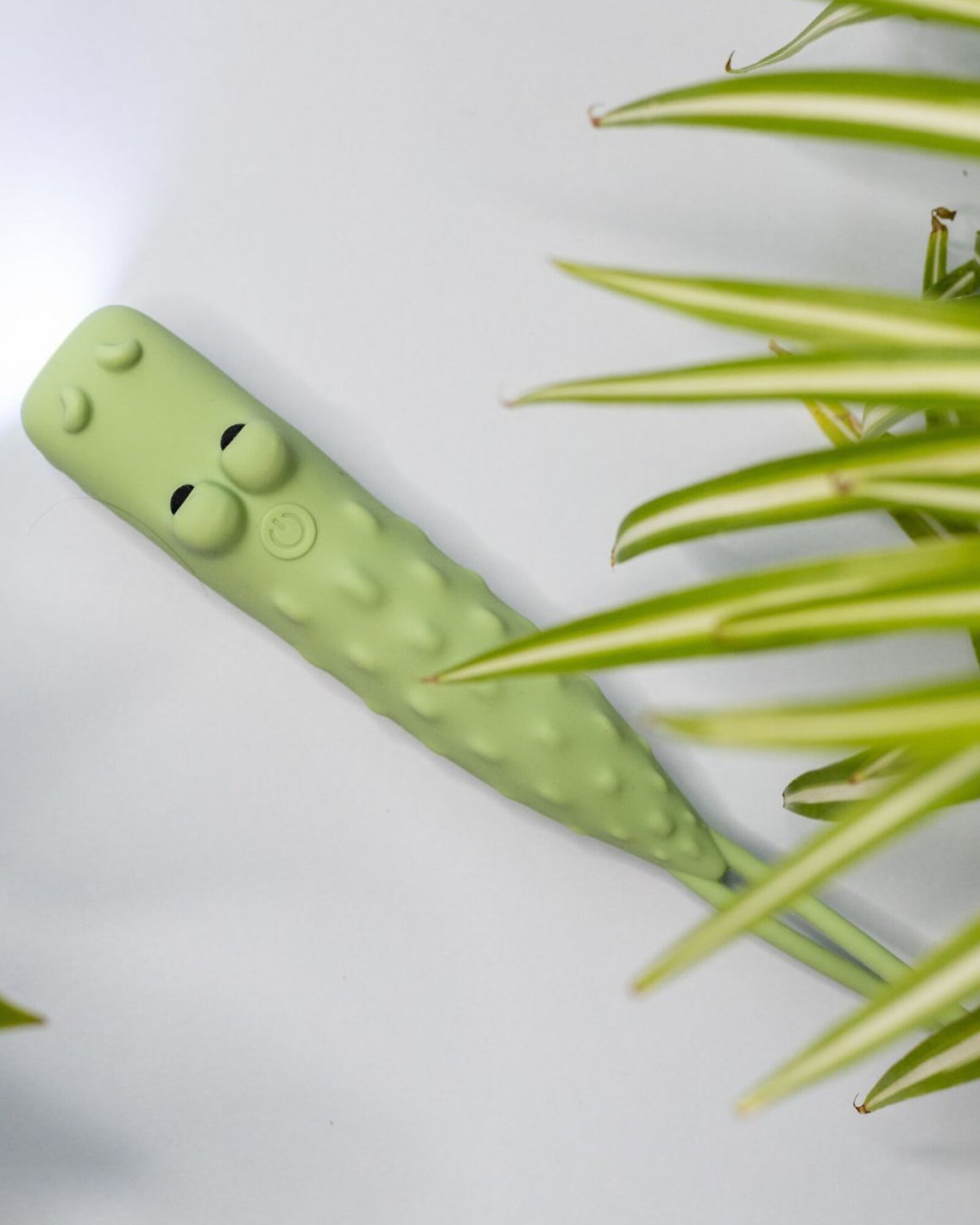 TORCIA SILICONE COCCODRILLO